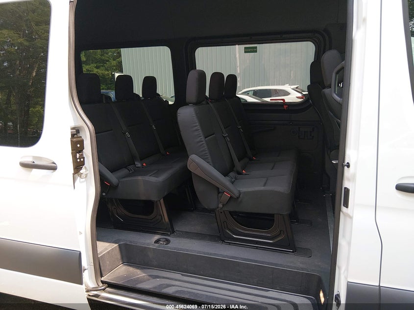 2025 Mercedes-benz Sprinter VIN W1Z4KGHY0ST203803 IAAI salvage auction — REAR END, Enterprise Vehicles Clear Only (Tennessee), sold $33,000 on 2026-07-30 (photo 8)