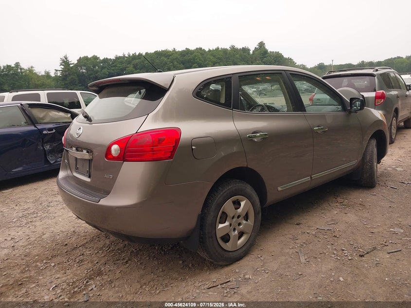 2011 Nissan Rogue sport VIN JN8AS5MV5BW686932 IAAI salvage auction — NORMAL WEAR, Clear (New York), sold $25 on 2026-07-28 (photo 4)