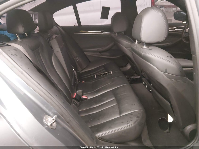 2019 BMW 5er VIN WBAJA7C55KWW20082 IAAI salvage auction — FRONT END, Salvage Title, sold $3,300 on 2026-08-04 (photo 8)