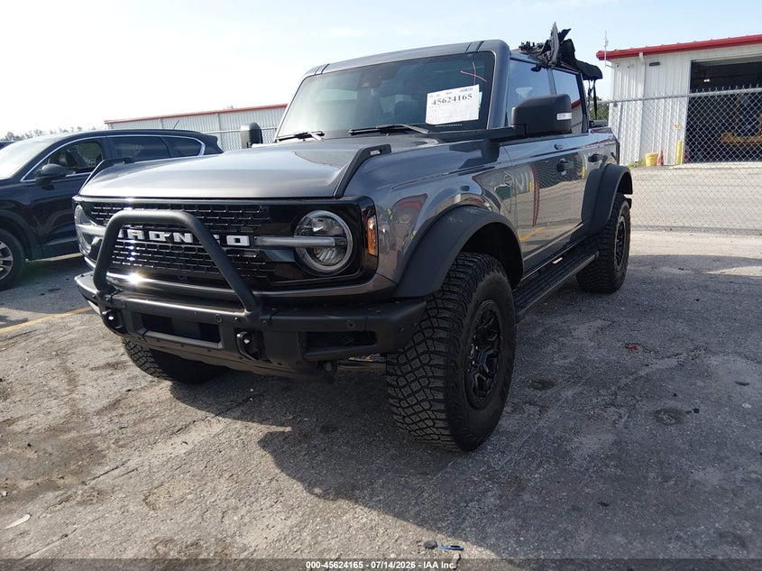 2023 Ford Bronco VIN 1FMEE5DP3PLB51396 IAAI salvage auction — ROOF, Rebuildable (Florida), sold $16,200 on 2026-07-30 (photo 2)