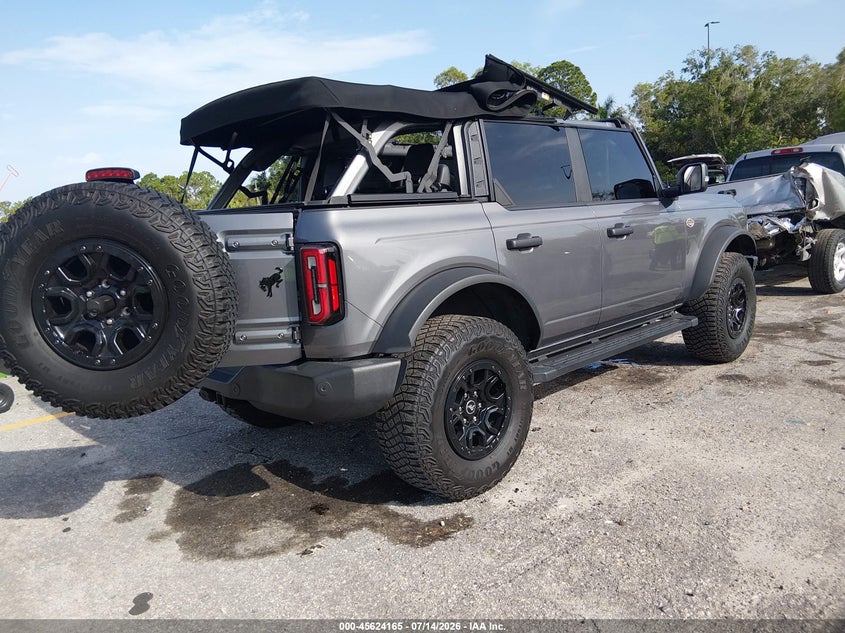 2023 Ford Bronco VIN 1FMEE5DP3PLB51396 IAAI salvage auction — ROOF, Rebuildable (Florida), sold $16,200 on 2026-07-30 (photo 4)
