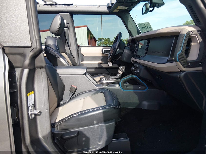 2023 Ford Bronco VIN 1FMEE5DP3PLB51396 IAAI salvage auction — ROOF, Rebuildable (Florida), sold $16,200 on 2026-07-30 (photo 5)