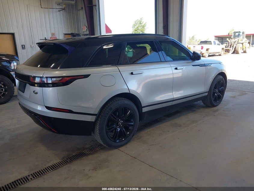 2018 Land rover Range rover velar VIN SALYB2RN9JA768006 IAAI salvage auction — UNKNOWN, Previously Damaged (North Dakota), sold $11,000 on 2026-07-24 (photo 4)