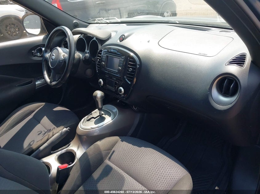 2011 Nissan Juke VIN JN8AF5MV8BT022078 IAAI salvage auction — NORMAL WEAR, Salvage Title (New York), sold $25 on 2026-07-28 (photo 5)