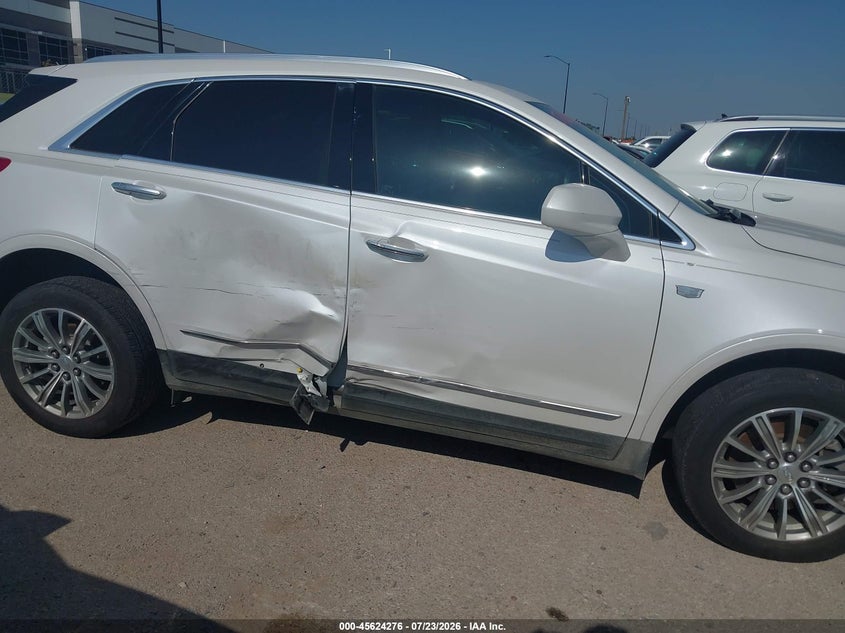 2017 Cadillac Xt5 VIN 1GYKNBRS4HZ261546 IAAI salvage auction — RIGHT SIDE, Salvage Title, sold $3,350 on 2026-09-03 (photo 6)