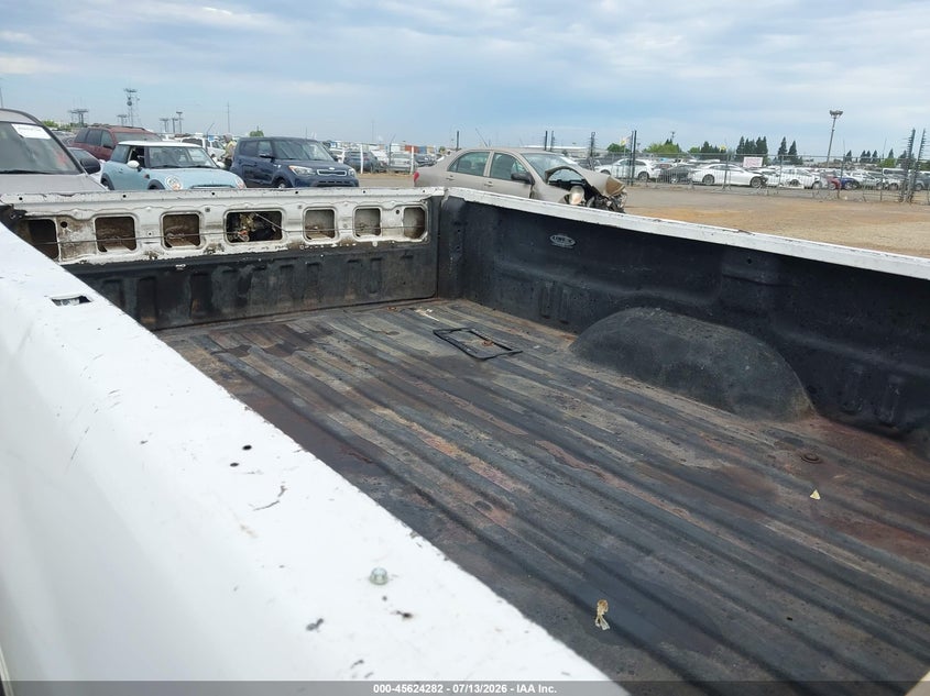 2005 Toyota Tundra VIN 5TBJT32155S459024 IAAI salvage auction — NORMAL WEAR, Clear - Dealer Only (California), sold $1,600 on 2026-07-22 (photo 8)