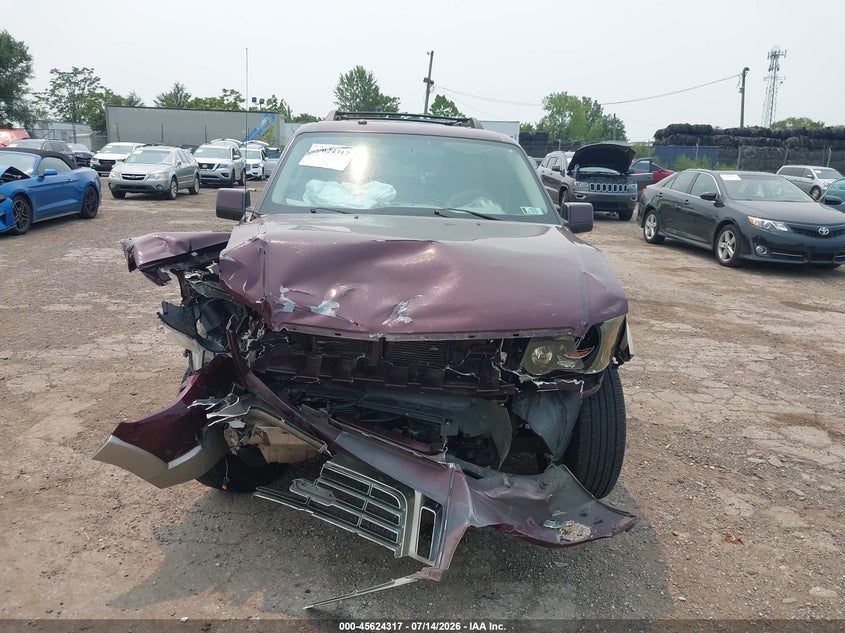 2006 Ford Explorer VIN 1FMEU74876UB26310 IAAI salvage auction — FRONT END, Salvage (Pennsylvania), sold $375 on 2026-07-29 (photo 6)