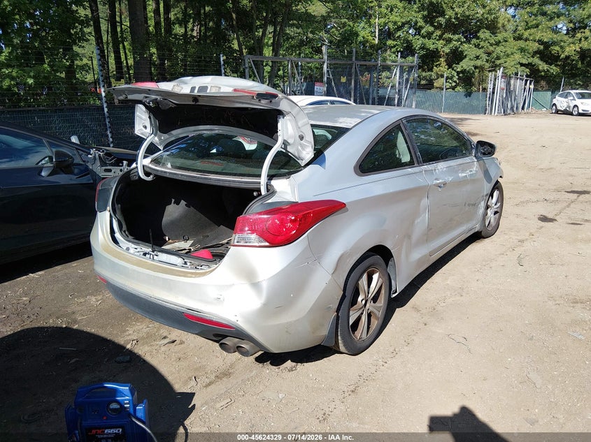2013 Hyundai Elantra VIN KMHDH6AE4DU007681 IAAI salvage auction — NORMAL WEAR, Clear (Virginia), sold $350 on 2026-07-30 (photo 4)