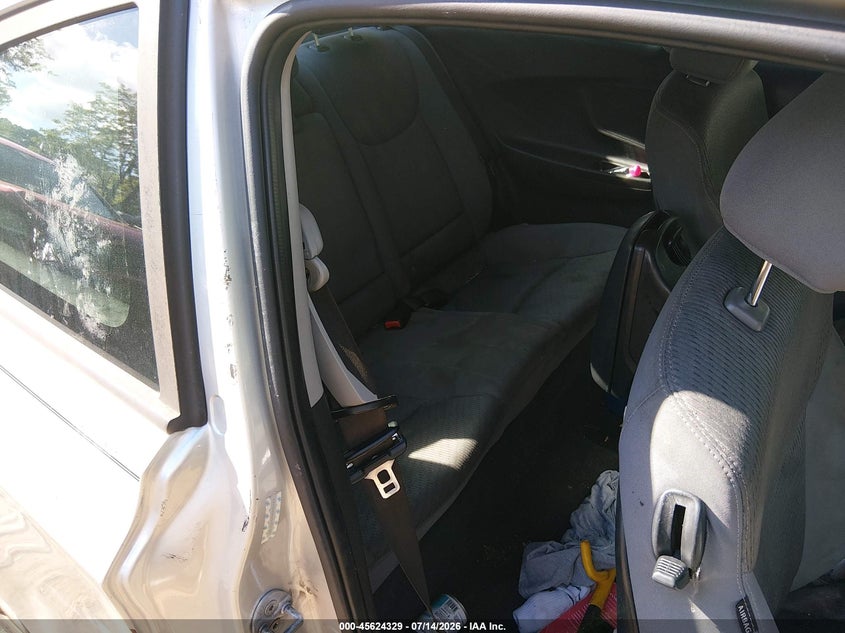 2013 Hyundai Elantra VIN KMHDH6AE4DU007681 IAAI salvage auction — NORMAL WEAR, Clear (Virginia), sold $350 on 2026-07-30 (photo 8)
