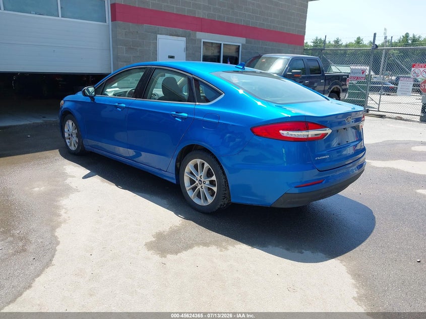 2020 Ford Fusion VIN 3FA6P0LU3LR233143 IAAI salvage auction — NORMAL WEAR, SF97 (Maine), sold $9,600 on 2026-07-31 (photo 3)