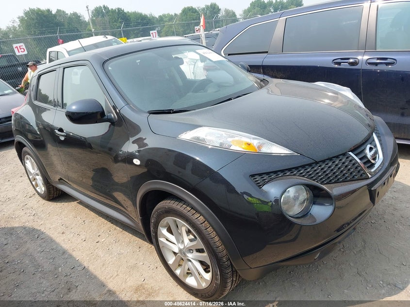 2014 Nissan Juke VIN JN8AF5MV9ET356107 IAAI salvage auction — NORMAL WEAR, Clear (New York), sold $1,700 on 2026-07-30 (photo 1)