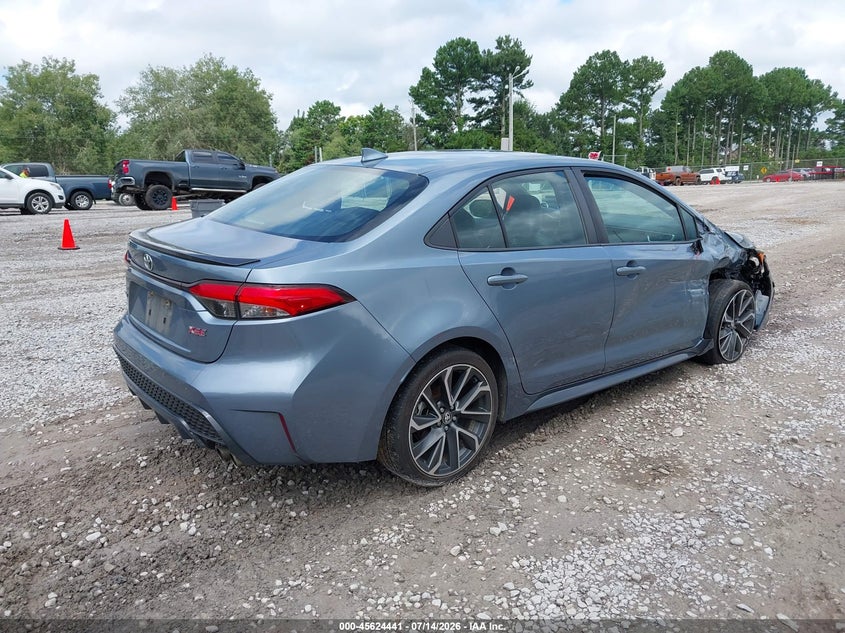 2020 Toyota Corolla VIN 5YFT4RCE0LP005660 IAAI salvage auction — SIDE, Salvage (Alabama), sold $4,650 on 2026-07-31 (photo 4)
