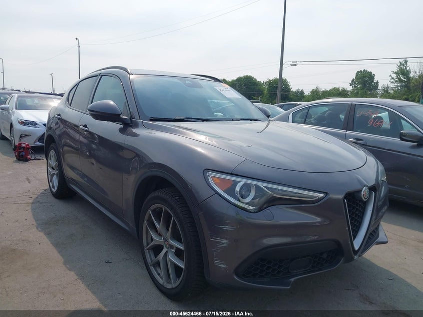 2018 Alfa romeo Stelvio VIN ZASFAKNN1J7B99969 IAAI salvage auction — NORMAL WEAR, Original (Ohio), sold $25 on 2026-07-28 (photo 1)
