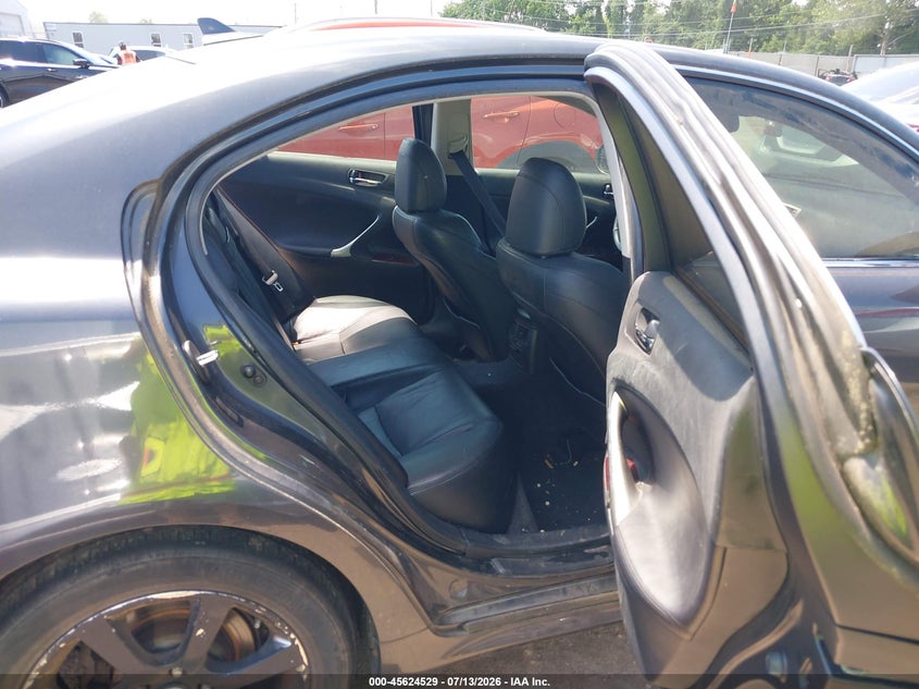 2007 Lexus Is 250 VIN JTHCK262072011864 IAAI salvage auction — NORMAL WEAR, Original (Ohio), sold $275 on 2026-07-30 (photo 8)