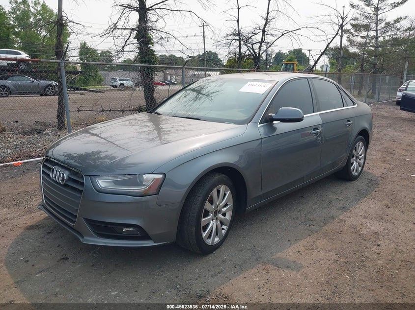 2013 Audi A4 VIN WAUAFAFL7DN031231 IAAI salvage auction — NORMAL WEAR, Clear (New Jersey), sold $425 on 2026-07-29 (photo 4)