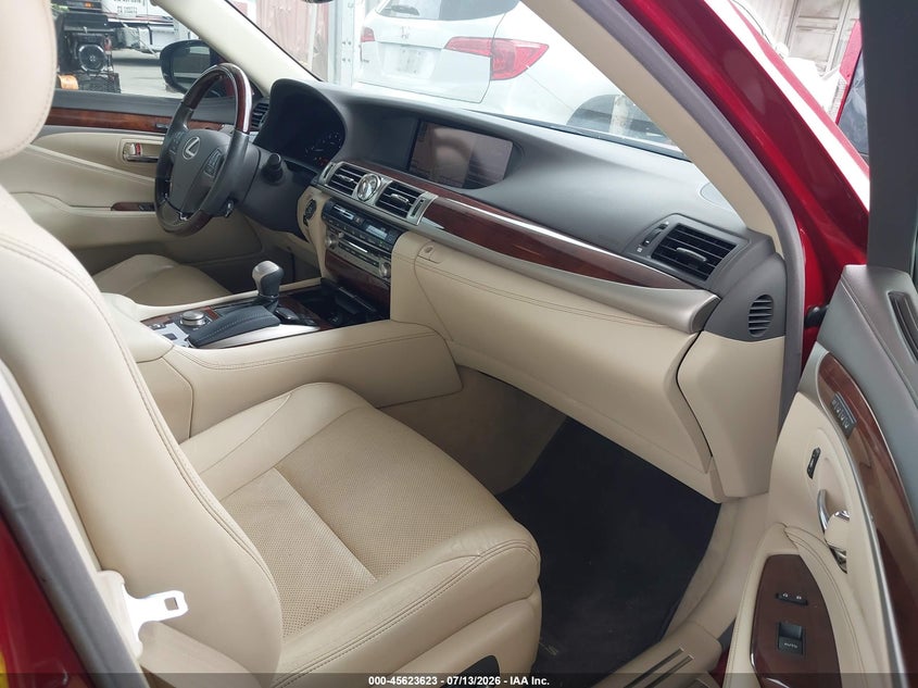2013 Lexus VIN JTHCL5EF3D5017705 IAAI salvage auction — FRONT END, Salvage Title, sold $5,400 on 2026-07-31 (photo 5)