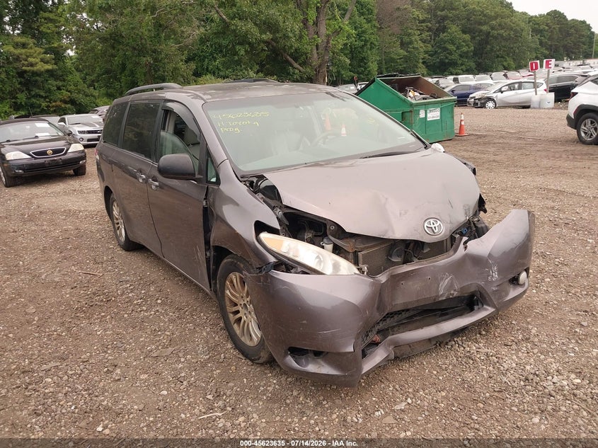 2011 Toyota Sienna VIN 5TDYK3DC0BS148619 IAAI salvage auction — FRONT & REAR, Mv-907A (New York), sold $1,050 on 2026-07-28 (photo 1)