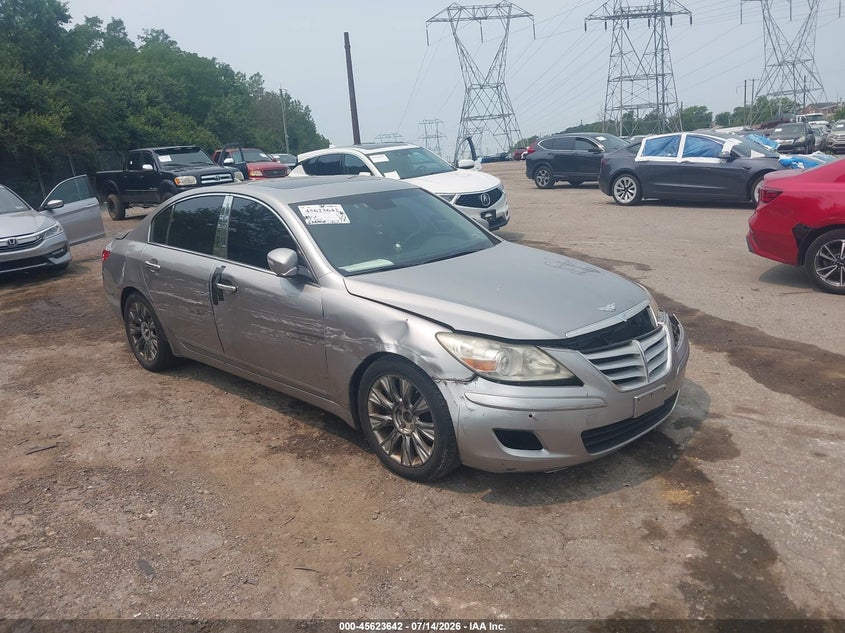 2009 Hyundai Genesis VIN KMHGC46E99U040983 IAAI salvage auction — SIDE, Salvage (Pennsylvania), sold $325 on 2026-07-31 (photo 1)