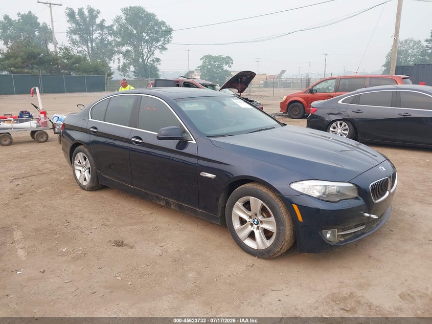 2013 BMW 5 series VIN WBAXH5C57DD113032 IAAI salvage auction — NORMAL WEAR, Clear (Indiana), sold $250 on 2026-07-28 (photo 1)