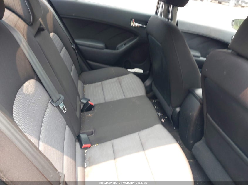 2016 Kia Forte VIN KNAFX4A83G5447577 IAAI salvage auction — UNKNOWN, Salvage (Pennsylvania), sold $425 on 2026-07-31 (photo 8)
