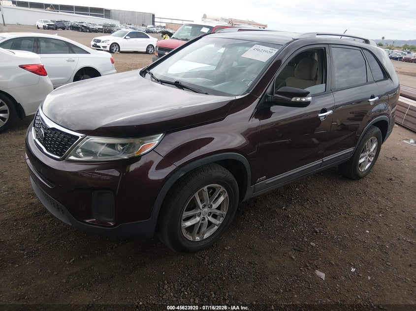 2015 Kia Sorento VIN 5XYKTDA77FG595290 IAAI salvage auction — NORMAL WEAR, Clear-Dealer Only (Arizona), sold $250 on 2026-07-28 (photo 2)