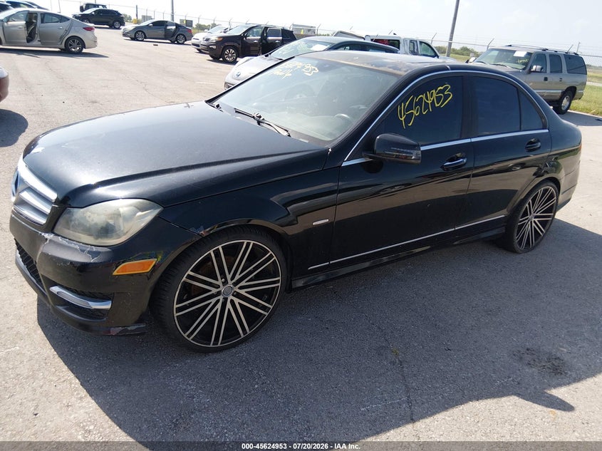 2012 Mercedes-benz C-klasse VIN WDDGF4HB1CR217279 IAAI salvage auction — NORMAL WEAR, Clear (Kansas), sold $25 on 2026-07-30 (photo 2)
