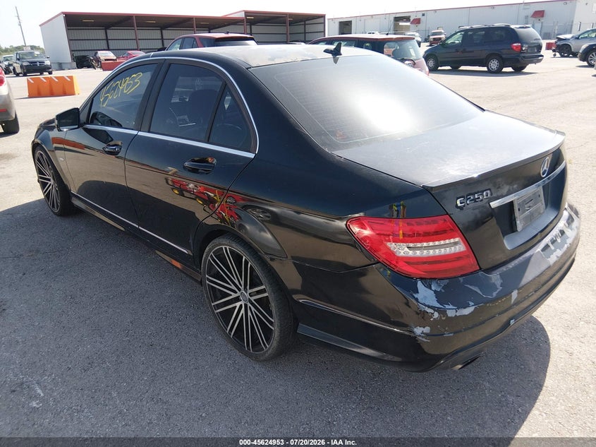 2012 Mercedes-benz C-klasse VIN WDDGF4HB1CR217279 IAAI salvage auction — NORMAL WEAR, Clear (Kansas), sold $25 on 2026-07-30 (photo 3)