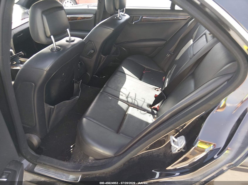 2012 Mercedes-benz C-klasse VIN WDDGF4HB1CR217279 IAAI salvage auction — NORMAL WEAR, Clear (Kansas), sold $25 on 2026-07-30 (photo 8)