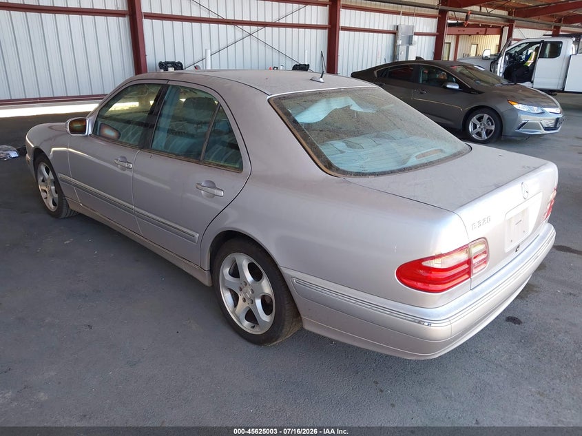 2002 Mercedes-benz E-class VIN WDBJF65J82B460181 IAAI salvage auction — NORMAL WEAR, Clear - Dealer Only (California), sold $275 on 2026-07-28 (photo 3)