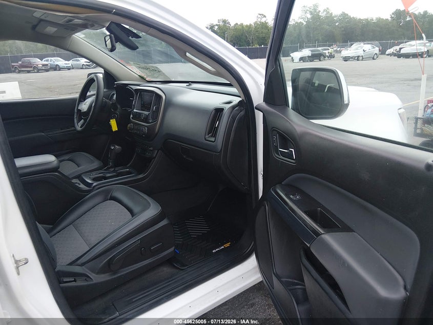 2019 Chevrolet Colorado VIN 1GCGTDEN1K1147958 IAAI salvage auction — NORMAL WEAR, Salvage Title, sold $8,900 on 2026-07-29 (photo 5)