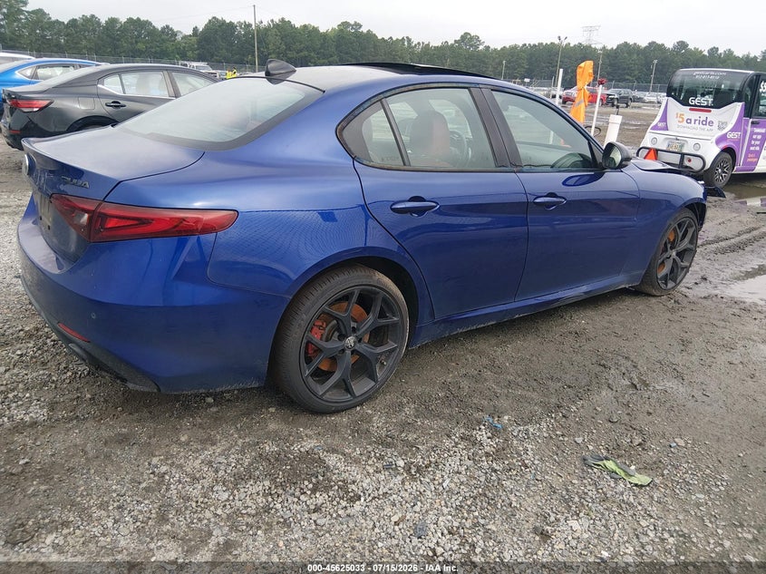 2020 Alfa romeo Giulia VIN ZARFANBN7L7635828 IAAI salvage auction — FRONT END, Salvage Title, sold $8,000 on 2026-08-21 (photo 4)