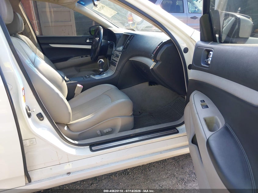 2009 Infiniti G37 VIN JNKCV61F19M351377 IAAI salvage auction — NORMAL WEAR, Clear-Dealer Only (Maryland), sold $400 on 2026-07-23 (photo 5)