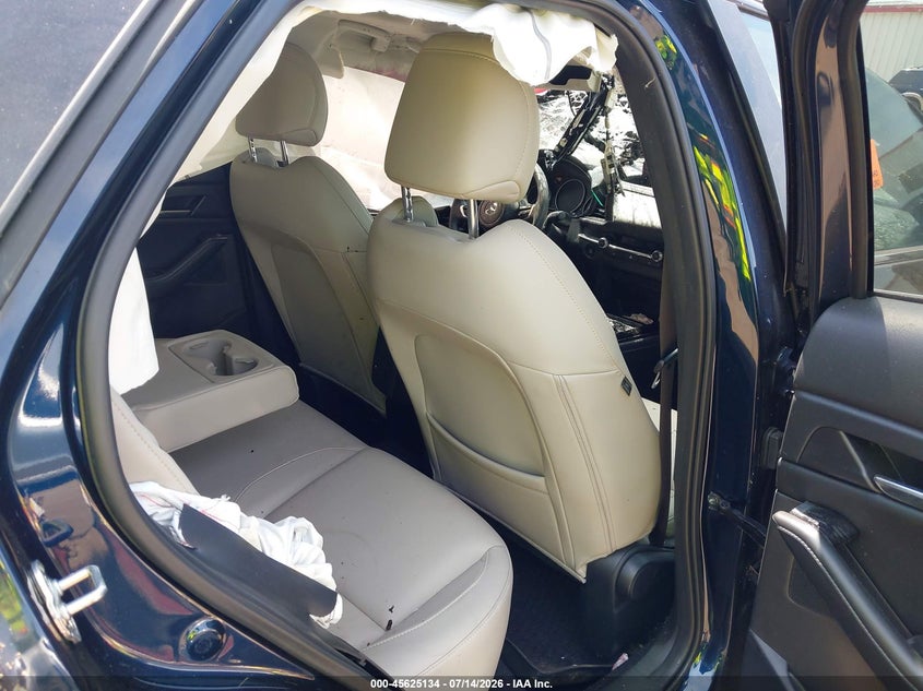2024 Mazda Cx-30 VIN 3MVDMBCM4RM720507 IAAI salvage auction — BIOHAZARD/CHEMICAL, Wait Title, sold $1,400 on 2026-10-03 (photo 8)