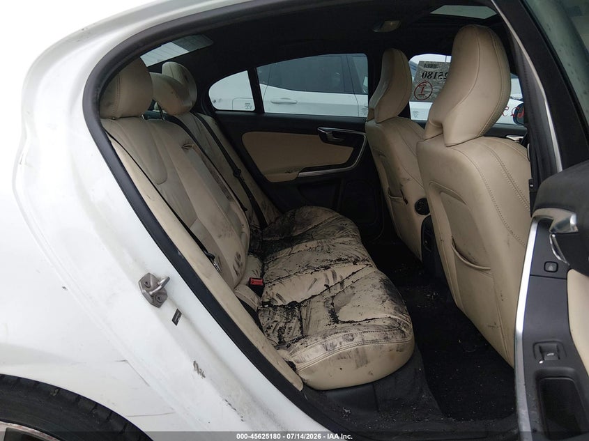 2015 Volvo S60 VIN YV140MFB0F1300622 IAAI salvage auction — ENGINE BURN, Non-Repairable (Texas), sold $100 on 2026-08-20 (photo 8)