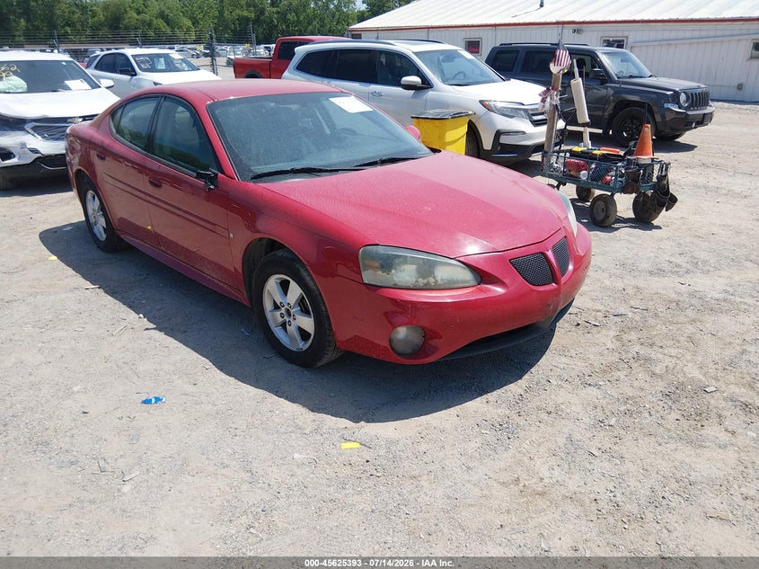 2007 Pontiac Grand prix VIN 2G2WP552171206203 IAAI salvage auction — SIDE, Salvage (Illinois), sold $400 on 2026-08-31 (photo 1)