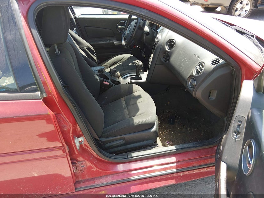 2007 Pontiac Grand prix VIN 2G2WP552171206203 IAAI salvage auction — SIDE, Salvage (Illinois), sold $400 on 2026-08-31 (photo 5)