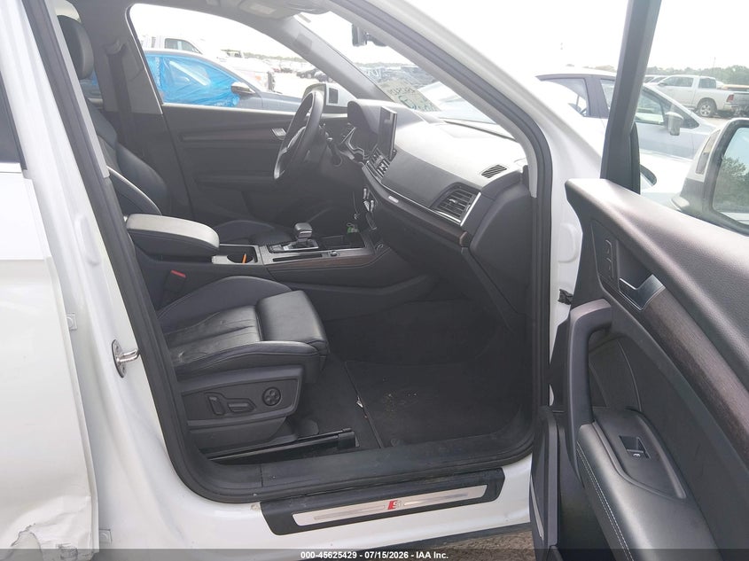 2024 Audi Q5 VIN WA1EAAFY2R2067572 IAAI salvage auction — NORMAL WEAR, Enterprise Vehicles Clear Only (New Jersey), sold $16,300 on 2026-07-20 (photo 5)