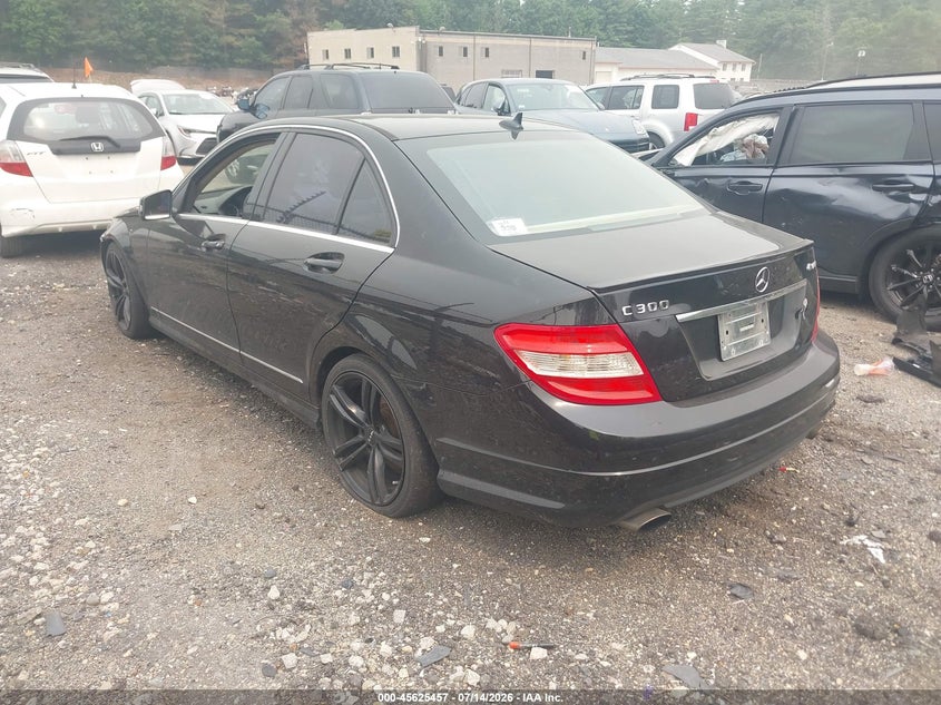 2011 Mercedes-benz C class VIN WDDGF8BBXBR179582 IAAI salvage auction — NORMAL WEAR, Clear (Massachusetts), sold $700 on 2026-07-31 (photo 3)