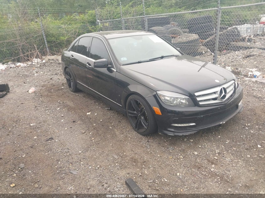2011 Mercedes-benz C class VIN WDDGF8BBXBR179582 IAAI salvage auction — NORMAL WEAR, Clear (Massachusetts), sold $700 on 2026-07-31 (photo 6)