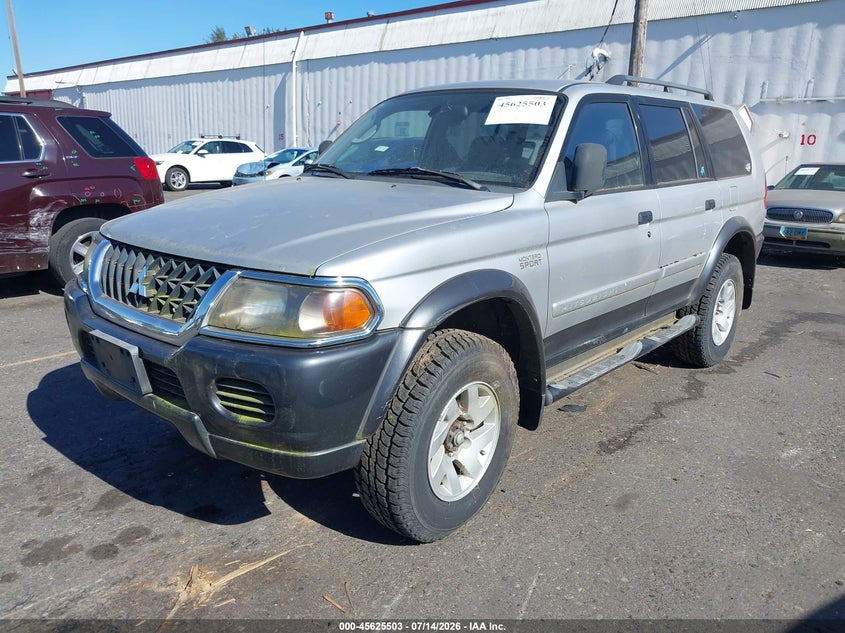 2002 Mitsubishi Montero VIN JA4MT31R32J057520 IAAI salvage auction — NORMAL WEAR, Clear - Public Restricted (Oregon), sold $275 on 2026-07-30 (photo 2)