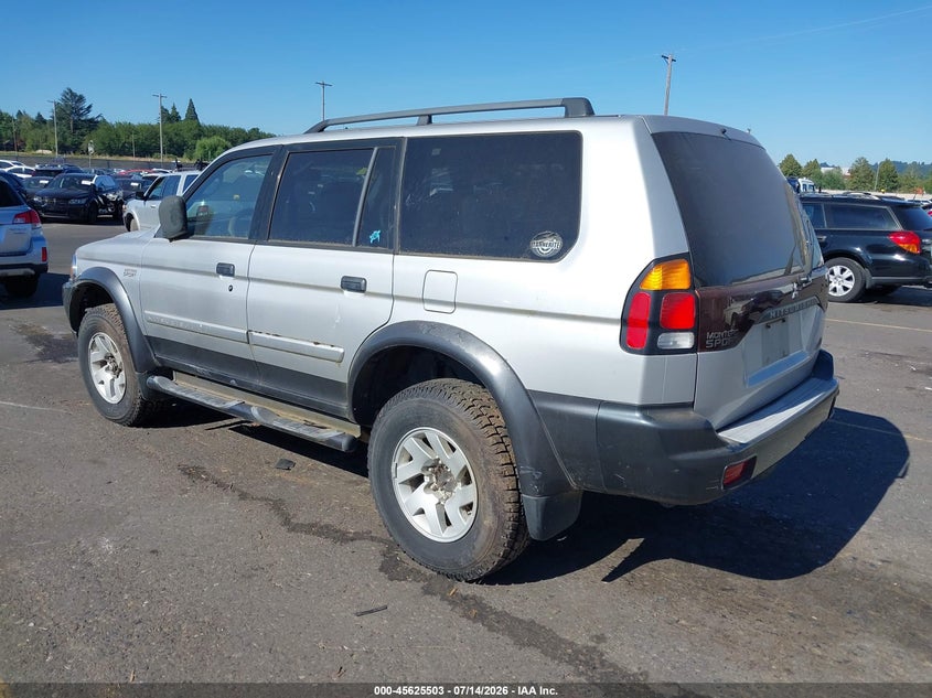 2002 Mitsubishi Montero VIN JA4MT31R32J057520 IAAI salvage auction — NORMAL WEAR, Clear - Public Restricted (Oregon), sold $275 on 2026-07-30 (photo 3)