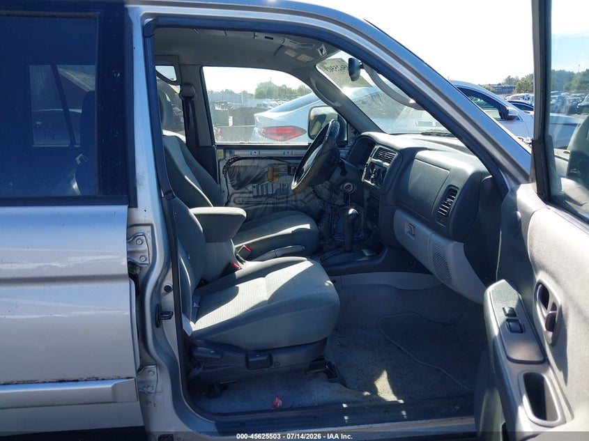 2002 Mitsubishi Montero VIN JA4MT31R32J057520 IAAI salvage auction — NORMAL WEAR, Clear - Public Restricted (Oregon), sold $275 on 2026-07-30 (photo 5)