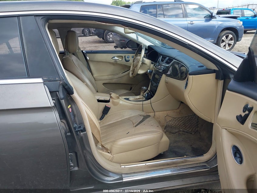2007 Mercedes-benz Cls-class VIN WDDDJ72X87A097878 IAAI salvage auction — NORMAL WEAR, Clear (Georgia), sold $675 on 2026-08-06 (photo 5)