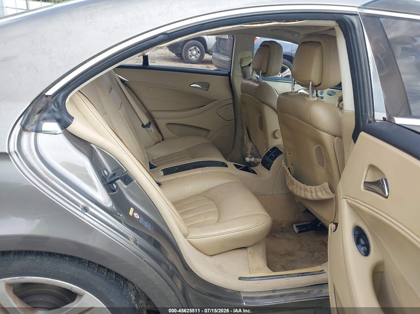 2007 Mercedes-benz Cls-class VIN WDDDJ72X87A097878 IAAI salvage auction — NORMAL WEAR, Clear (Georgia), sold $675 on 2026-08-06 (photo 8)