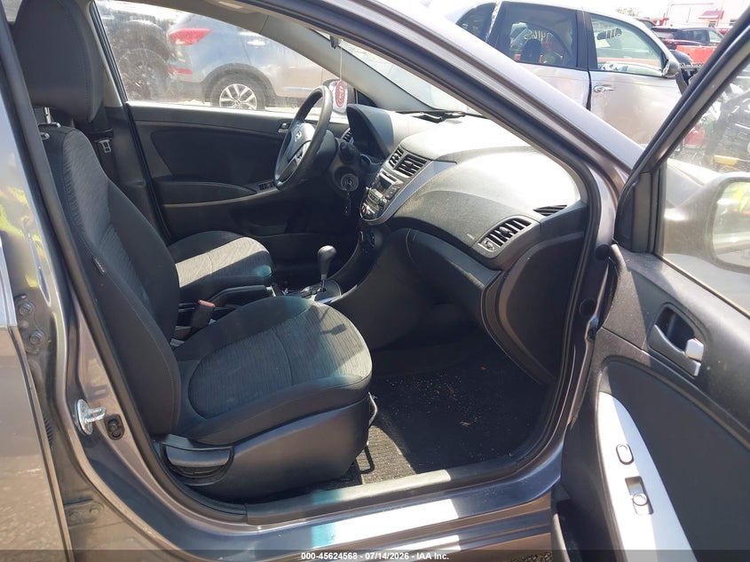 2016 Hyundai Accent VIN KMHCT5AE7GU268831 IAAI salvage auction — NORMAL WEAR, Clear (Illinois), sold $475 on 2026-07-29 (photo 5)