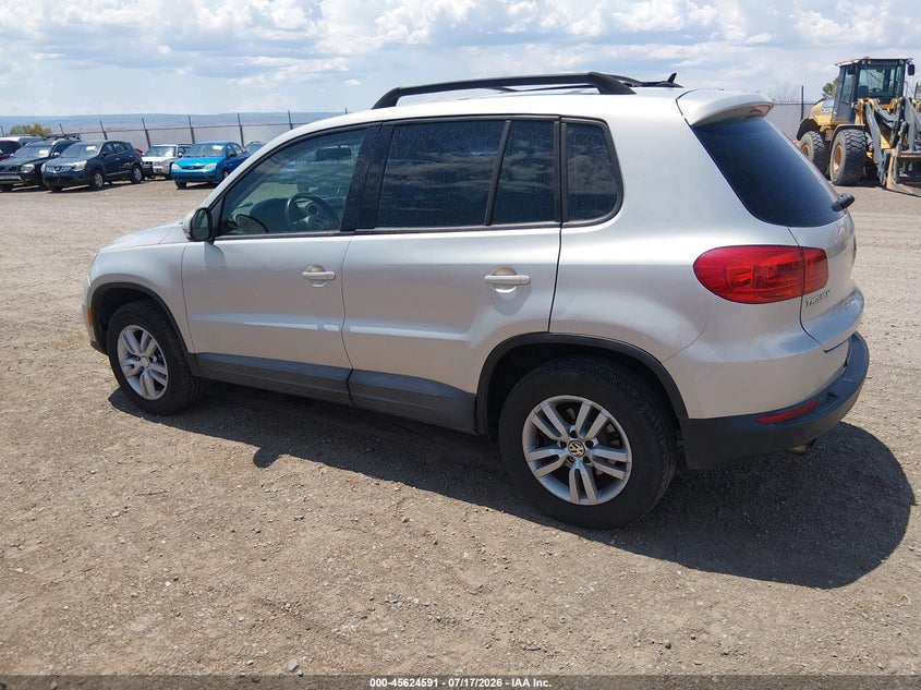 2013 Volkswagen Tiguan VIN WVGBV3AX1DW569736 IAAI salvage auction — NORMAL WEAR, Salvage Title, sold $50 on 2026-08-12 (photo 3)