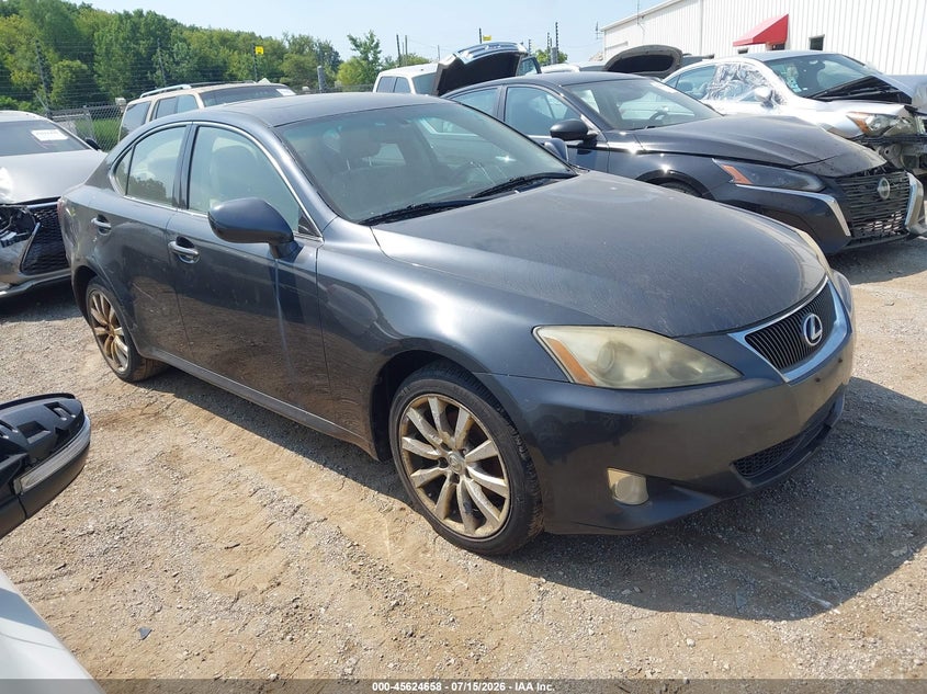 2008 Lexus Is 250 VIN JTHCK262785018777 IAAI salvage auction — NORMAL WEAR, Clear (Illinois), sold $900 on 2026-07-29 (photo 1)