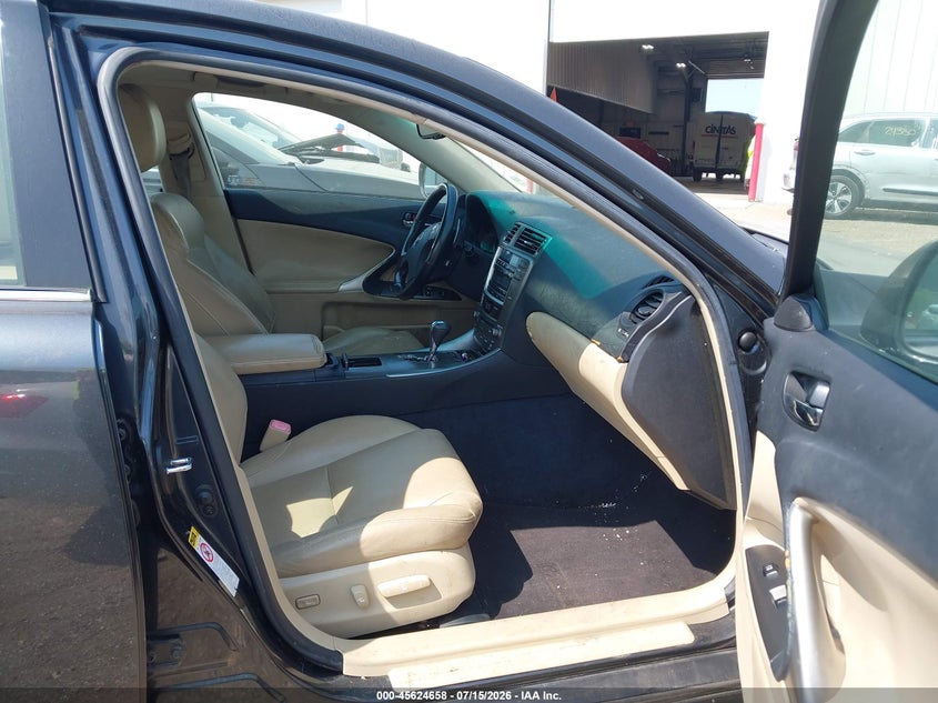 2008 Lexus Is 250 VIN JTHCK262785018777 IAAI salvage auction — NORMAL WEAR, Clear (Illinois), sold $900 on 2026-07-29 (photo 5)