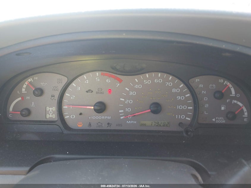 2004 Toyota Sequoia VIN 5TDBT44A74S231510 IAAI salvage auction — NORMAL WEAR, Clear (Illinois), sold $500 on 2026-07-29 (photo 7)