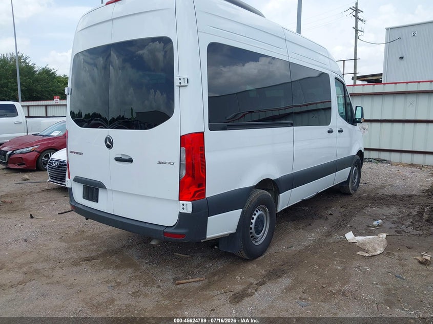 2025 Mercedes-benz Sprinter VIN W1Z4KFHY0SP822727 IAAI salvage auction — ROOF, Salvage Title, sold $32,250 on 2026-07-23 (photo 4)